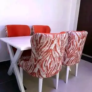 4-Seater Dining Set
