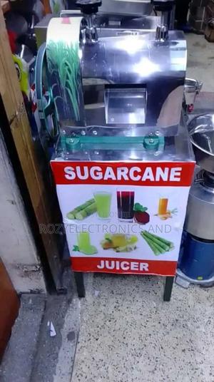 Sugar Cane Juicer Machine - thumbnail 2