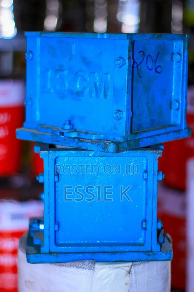 150mm Cube Moulds - main view