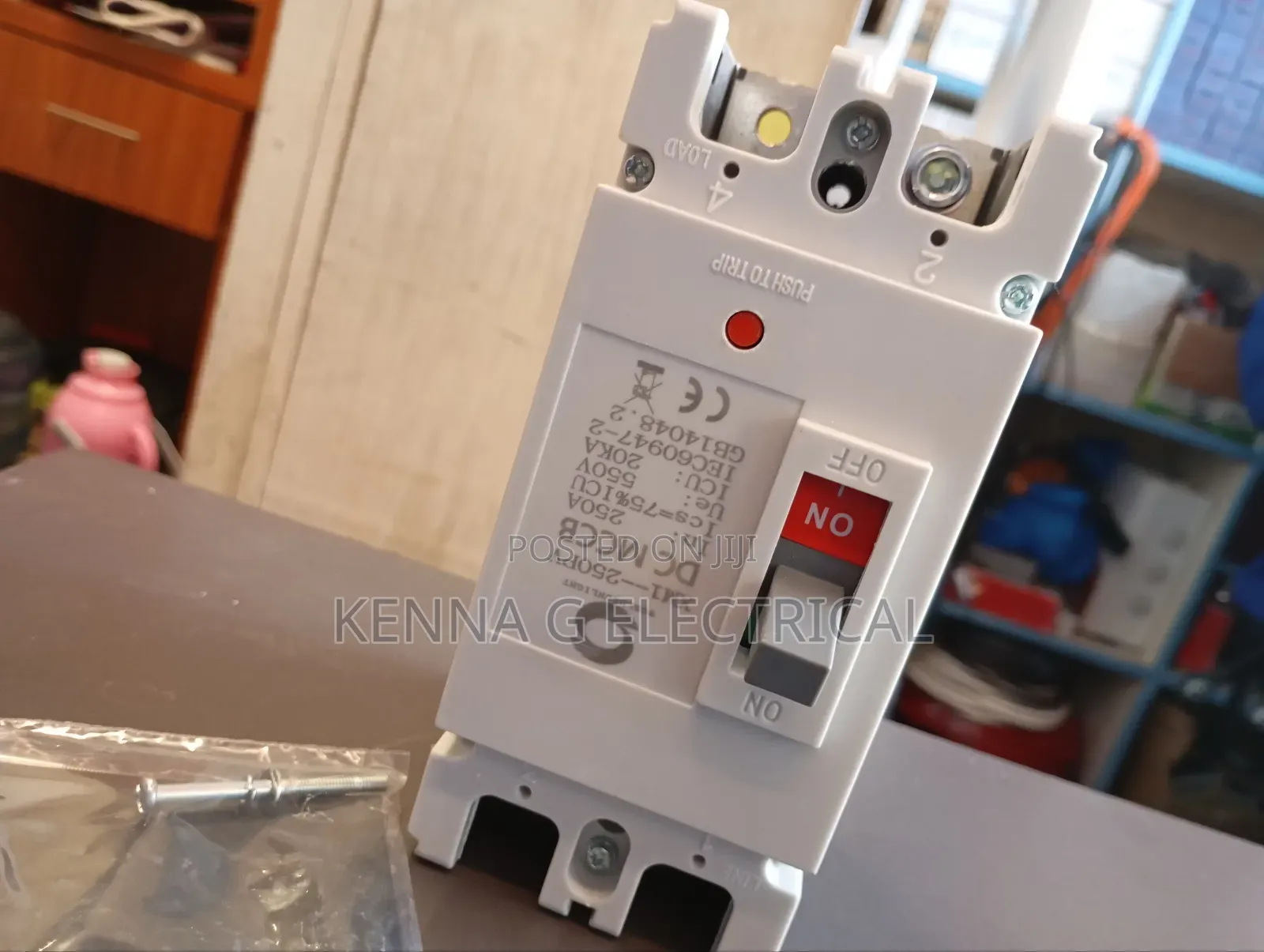 McCb DC Circuit Breaker Solar Power 250A