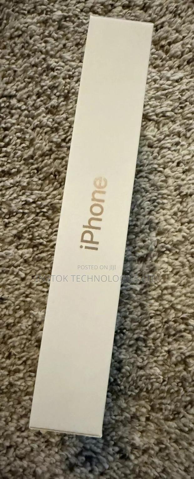 New Apple iPhone 16 Pro Max 256 GB Gold - thumbnail 3
