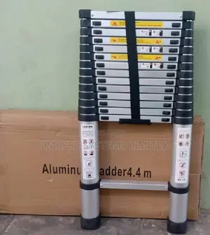 4.4M Telescopic Aluminium Ladder