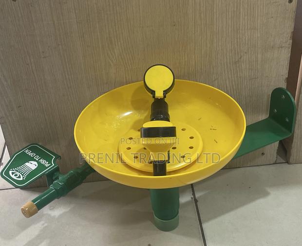 Eye Wash Wall Mounted - main view