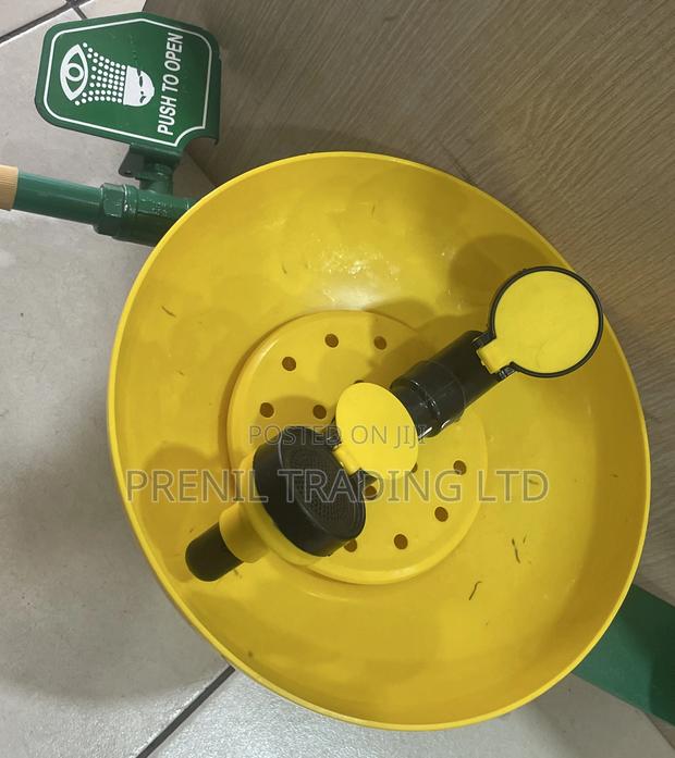 Eye Wash Wall Mounted - thumbnail 2