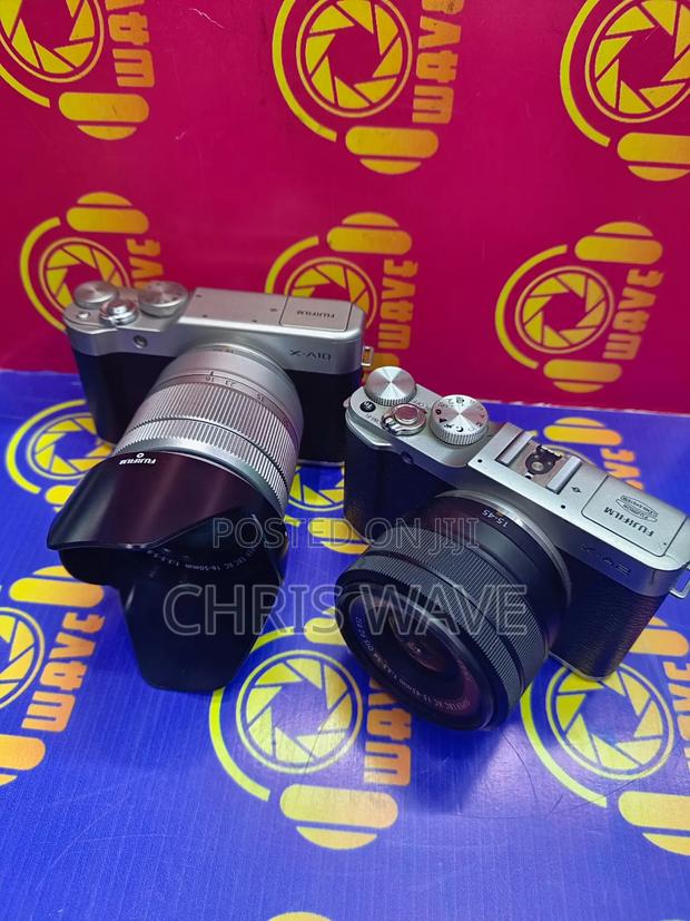 Fujifilm Xa10 Mirrorless Camera - main view