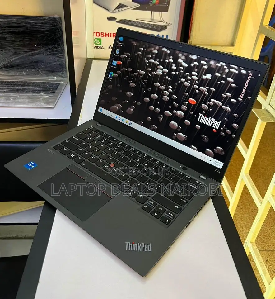 Laptop Lenovo Thinkpad T14s Gen 2 16GB Intel Core I5 SSD 512GB