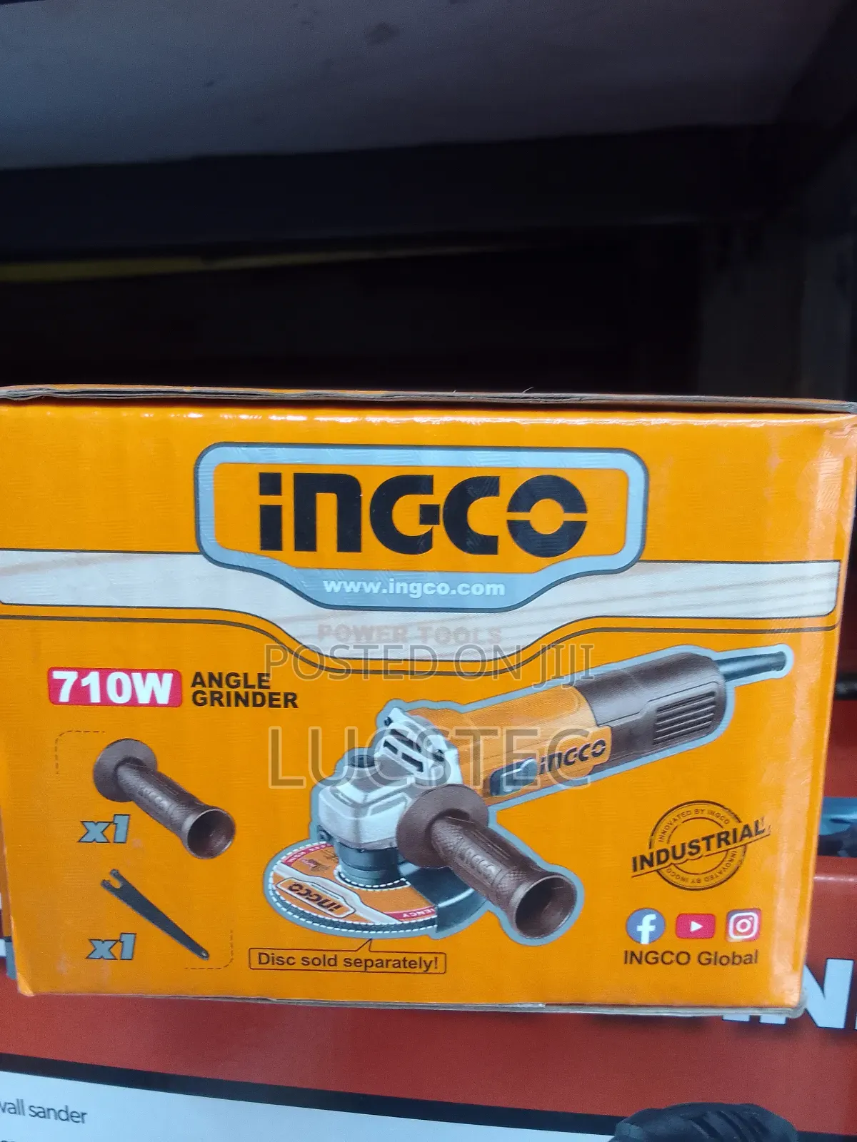 INGCO 710W Angle Grinder