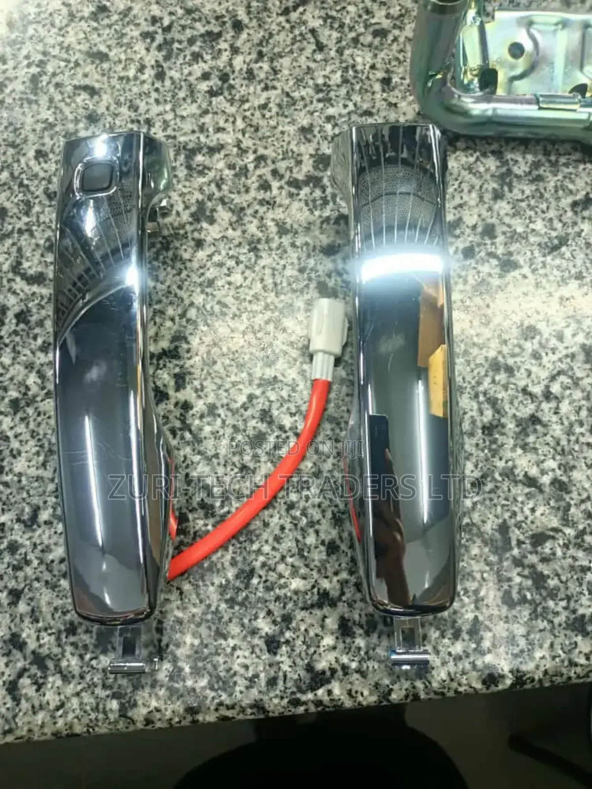 V8 Door Handles With Sensors