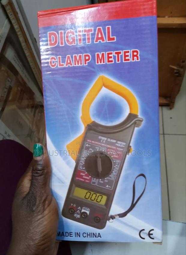 Clamp Meter - main view