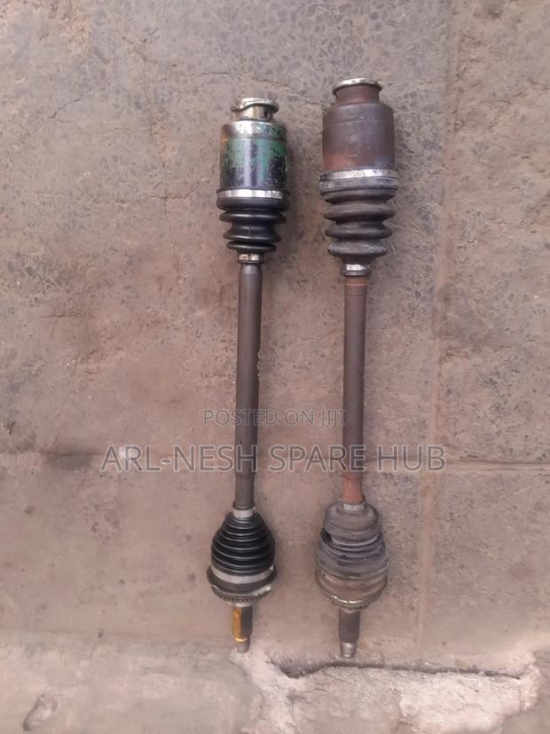 Subaru Legacy Bh5 Front Drive Shaft