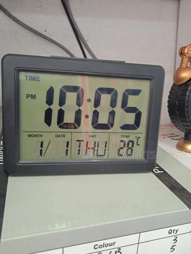 Digital Table Top Clock/Alarm Clock - main view