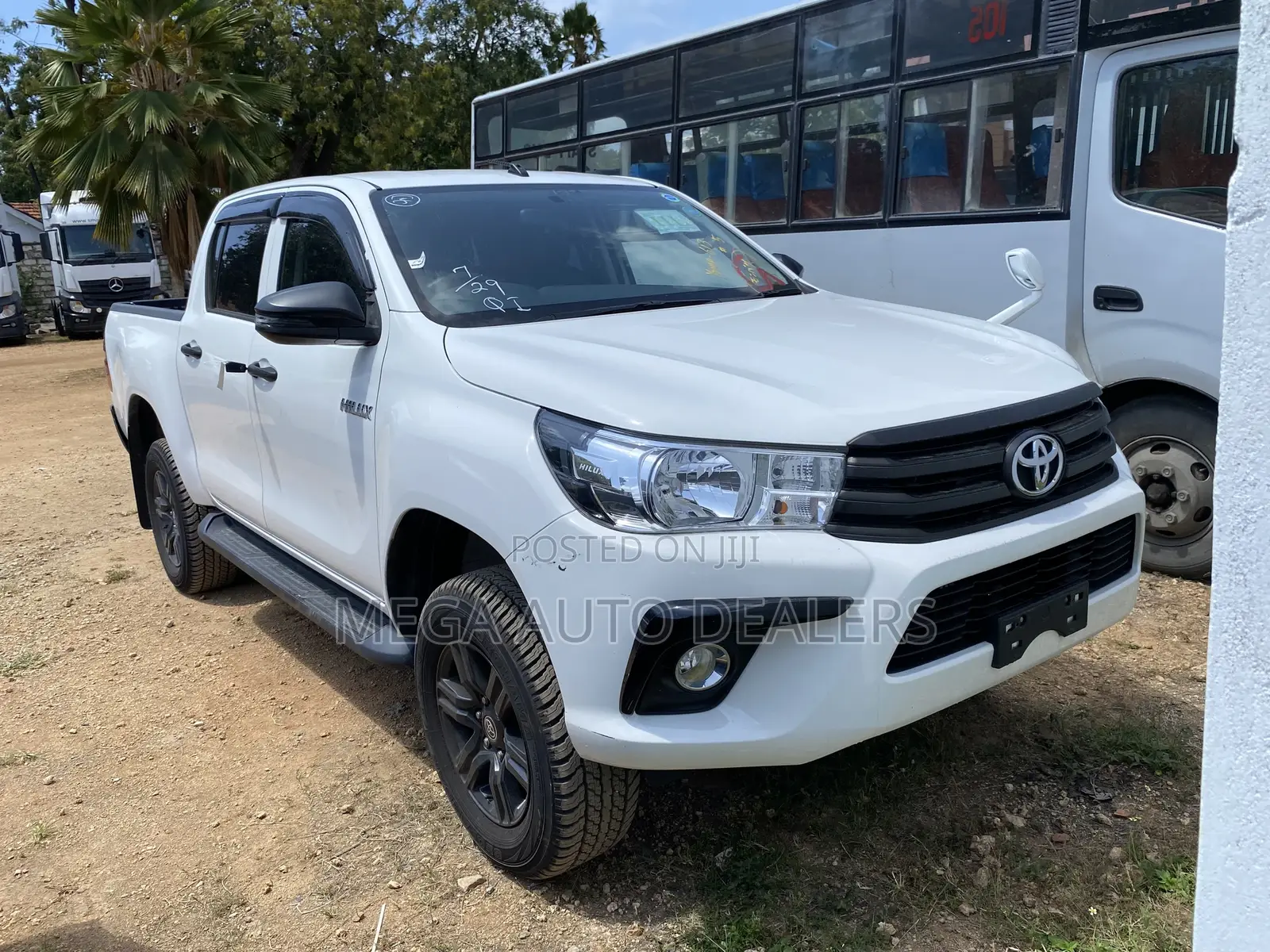 Toyota Hilux 2018 Pearl