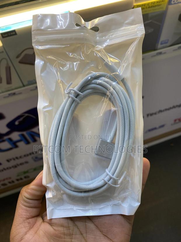 Apple USB -C to Magsafe 3 Cables - thumbnail 3