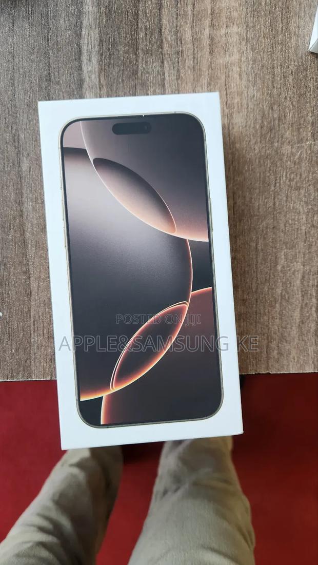 New Apple iPhone 16 Pro Max 256 GB Gold
