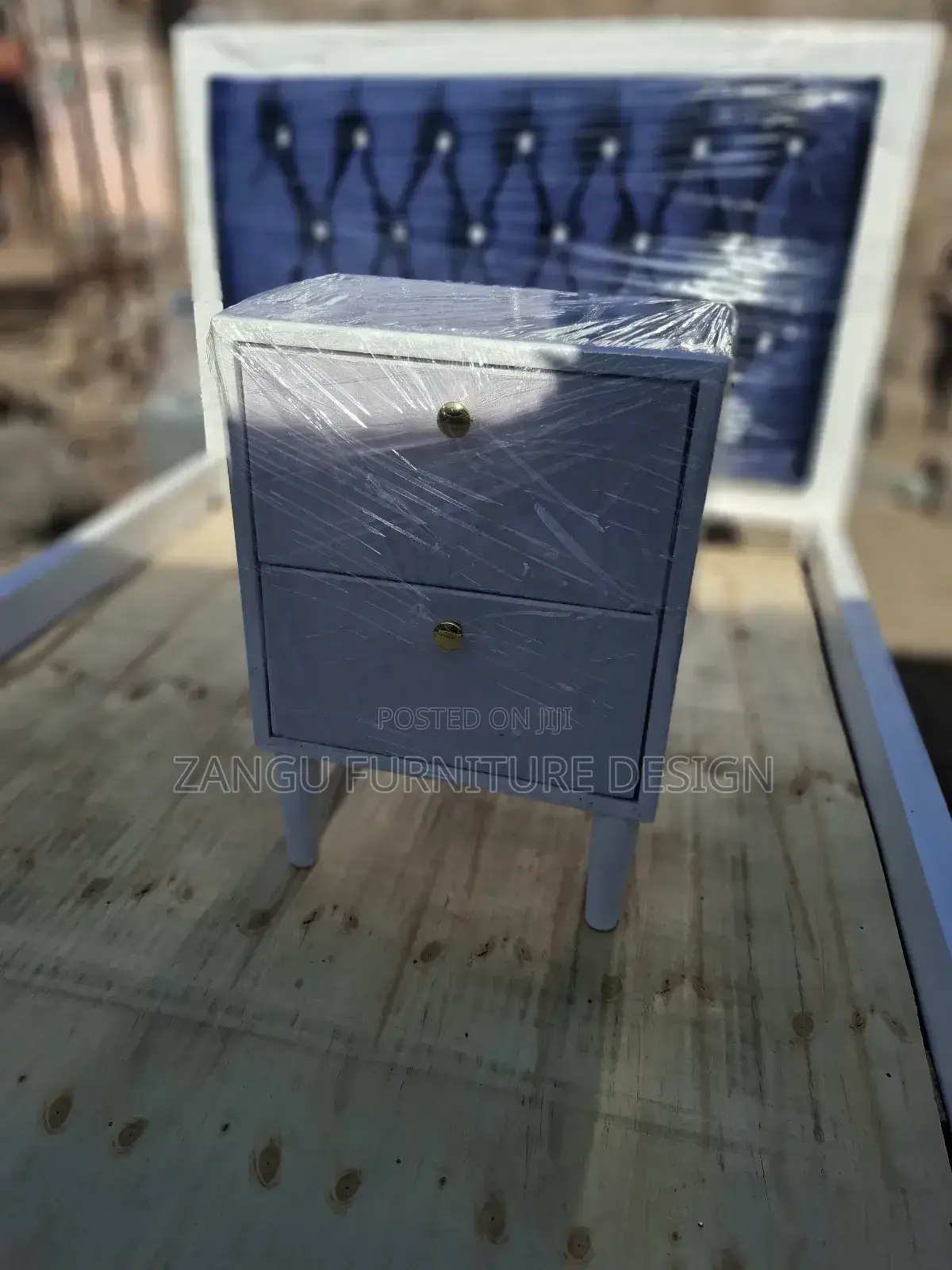 Qality Side Drawer