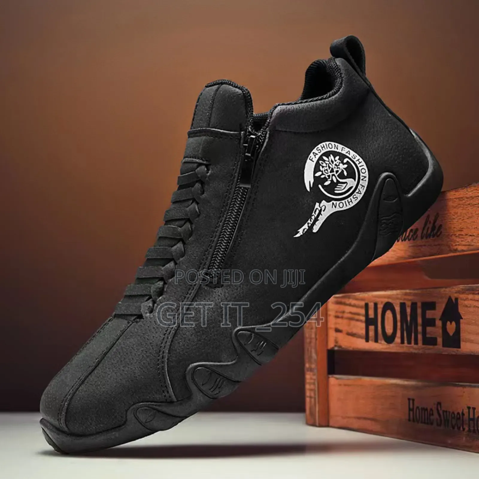 Men Casual.
Fully Restocked  
40-44