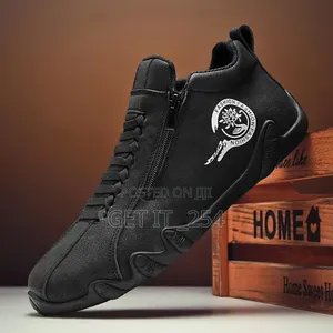 Men Casual.
Fully Restocked  
40-44
