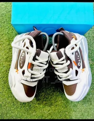 *Ogyi TM* _Sizes:40- 45_