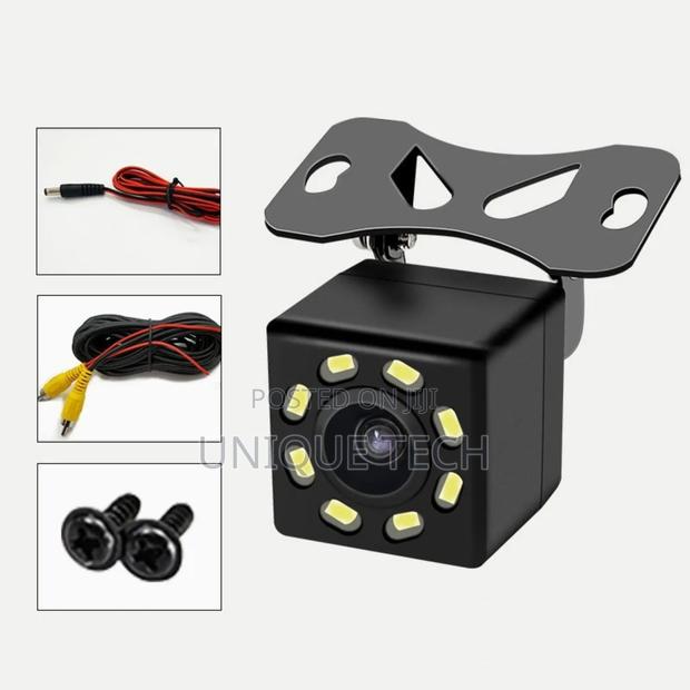 High-Visibility 8-Led Reverse Camera