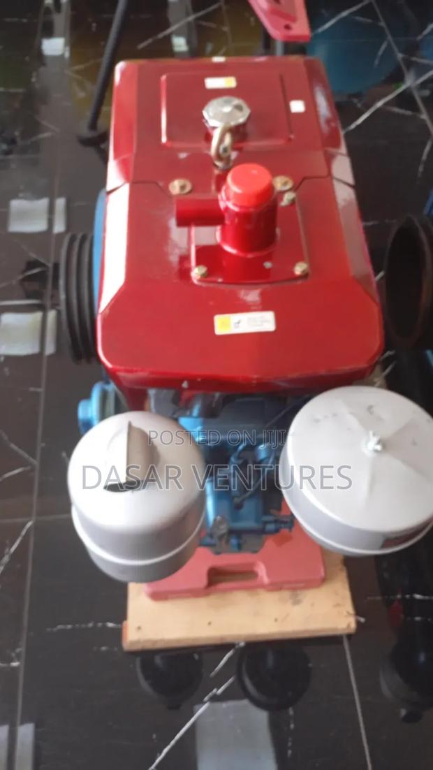 JD Engine 30hp Key Start - thumbnail 2