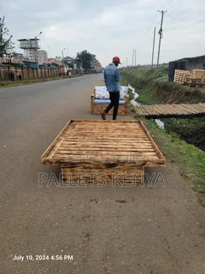 Pallet Bed- 5*6 Detachable and Blazed Pallet Bed. Nbgs01