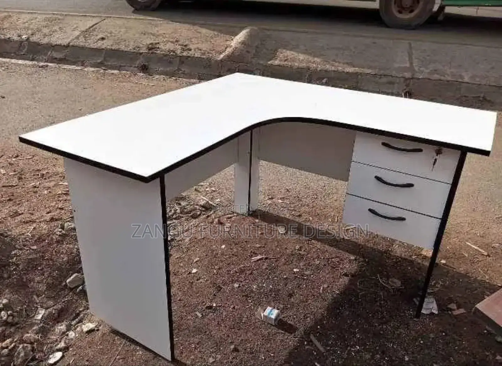 Desk Lshaped
