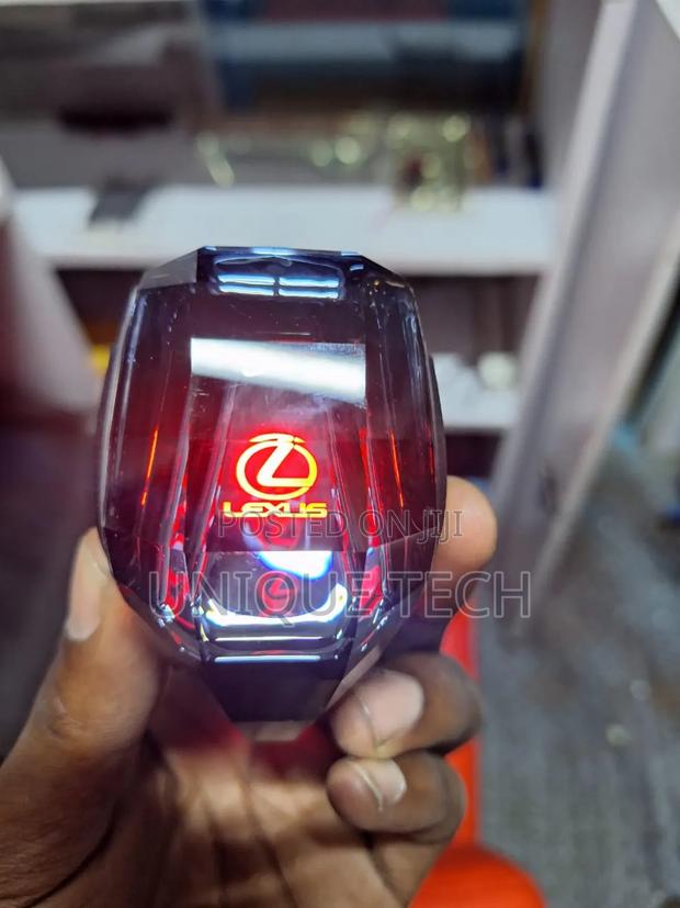 Lexus Illuminated Gear Knob: Style Meets Innovation