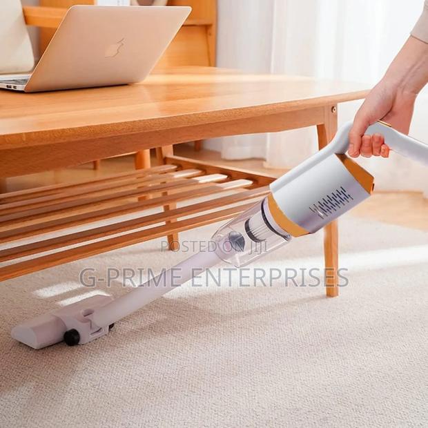 Cordless Vacuum Cleaner - thumbnail 3