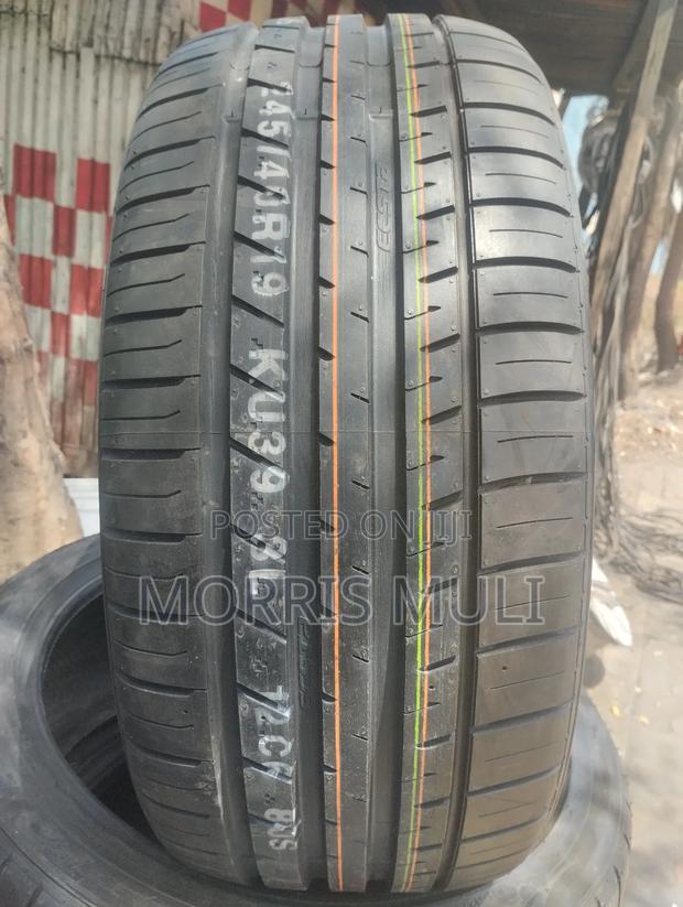 245/40r19 Kumho Korea - thumbnail 3