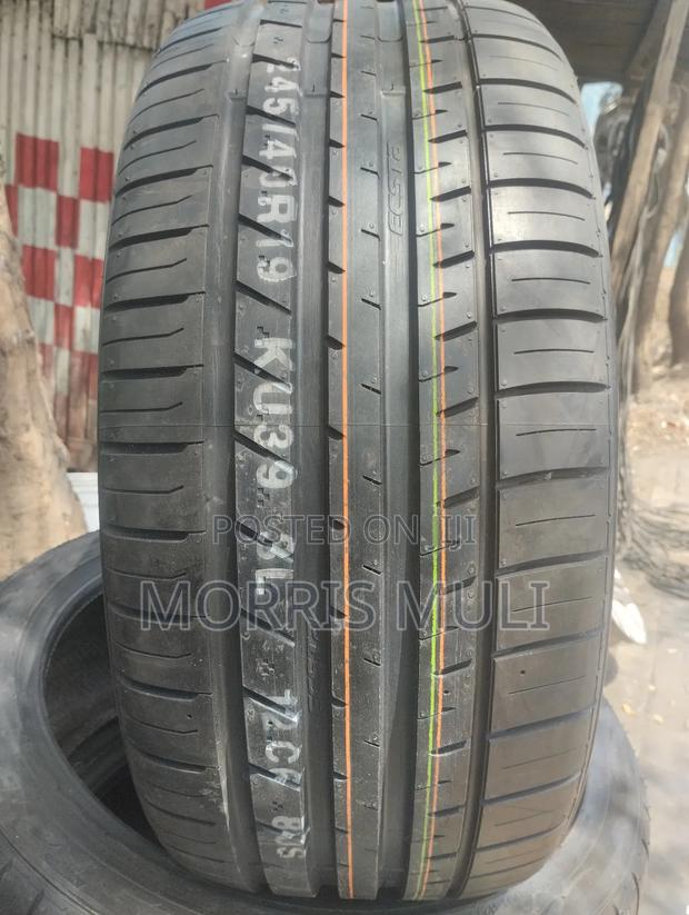 245/40r19 Kumho Korea - thumbnail 4