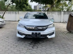 Honda Accord 2017 Off white