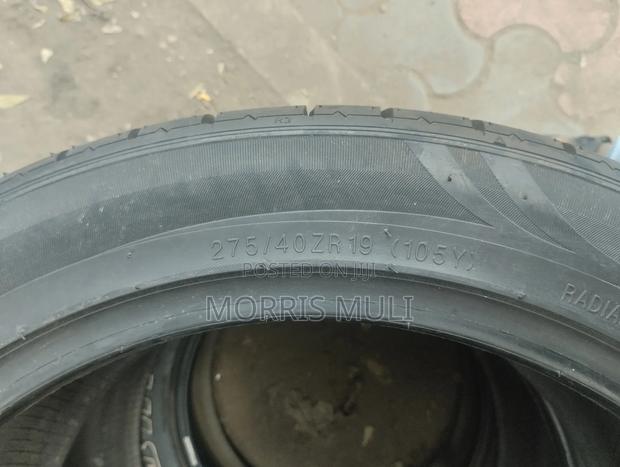 275/40r19 Kumho - thumbnail 3