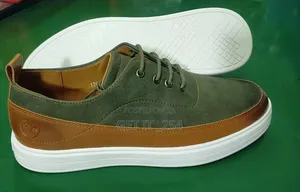 *Timberland Casuals*
*Sizes; 40 -- 45*
*