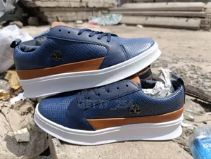 *Timberland Casuals*
*Sizes; 40 -- 45*