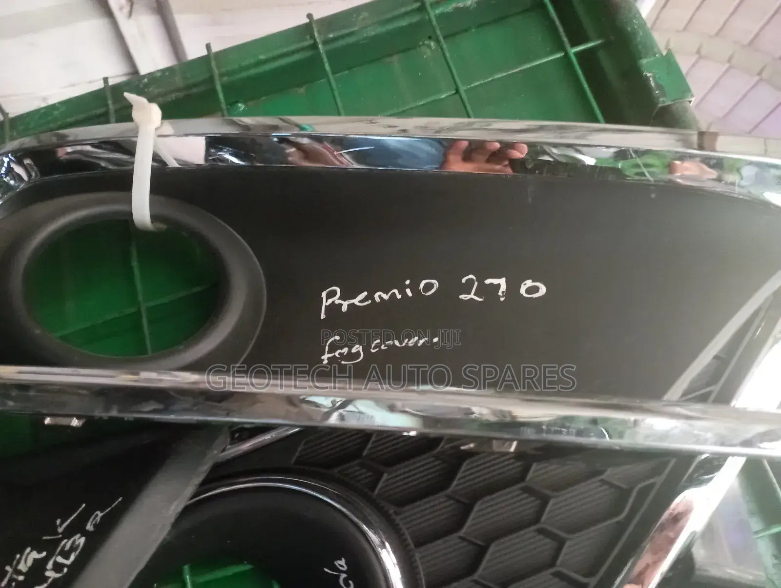 Toyota Premio/ Allion 270 Foglight Covers