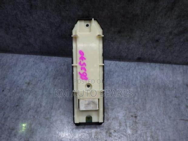 Toyota Prius Main Power Window Switch. - thumbnail 4