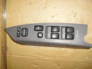 Toyota Isis Main Power Window Switch.