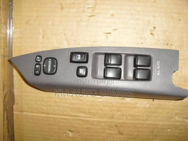 Toyota Isis Main Power Window Switch.