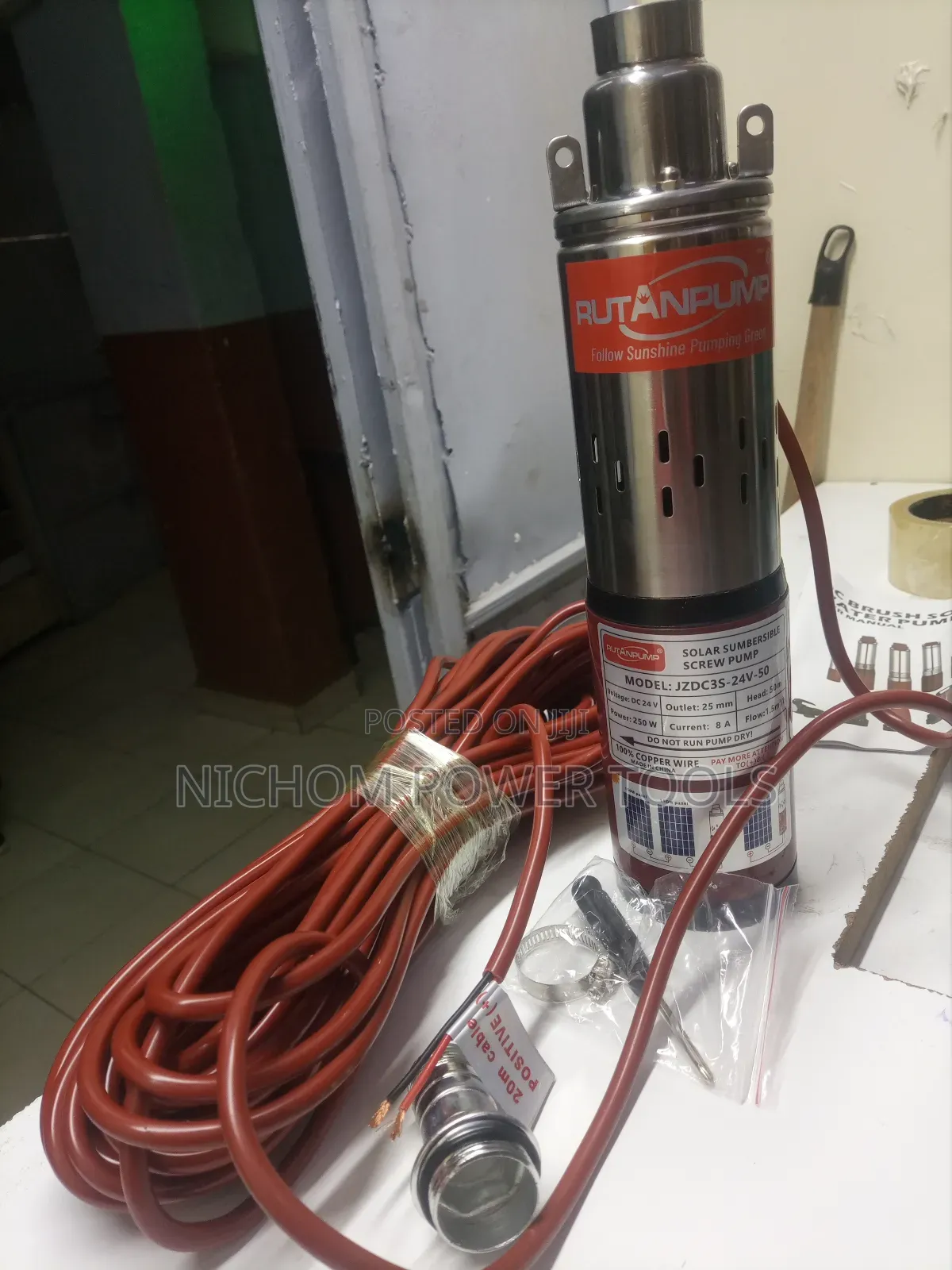 Top Quality Rutan 50m 250watts Solar Submersible Water Pump