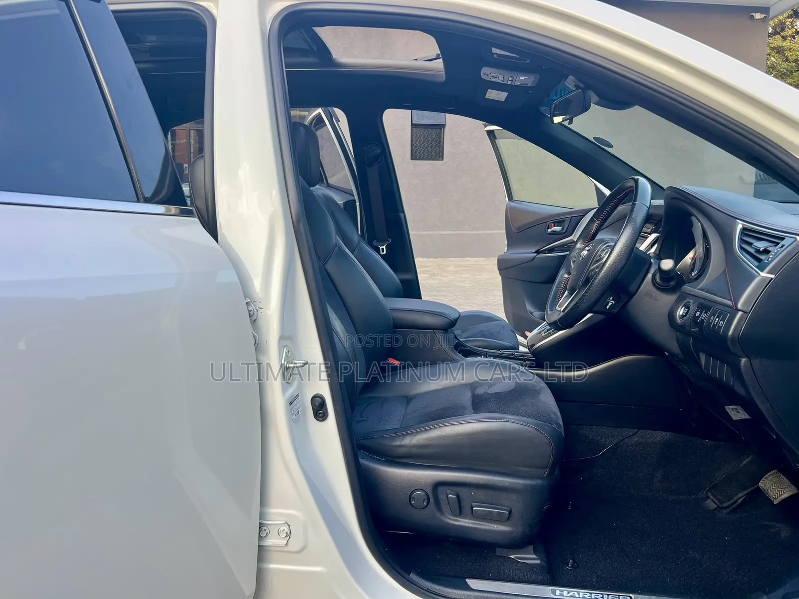 Toyota Harrier 2.0 Turbo 2017 White