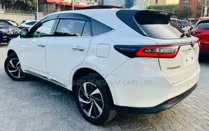 Toyota Harrier 2.0 Turbo 2017 White