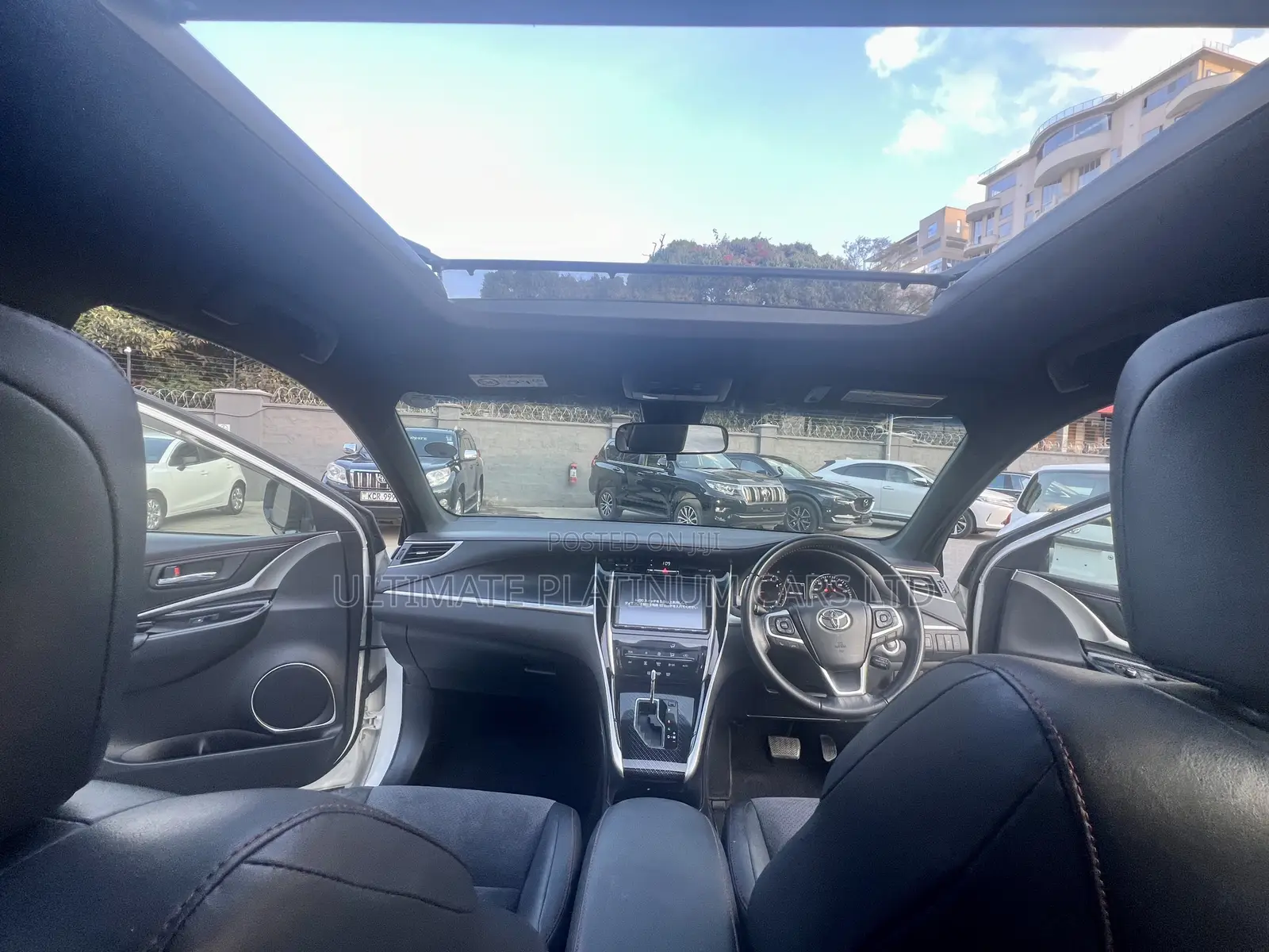 Toyota Harrier 2.0 Turbo 2017 White