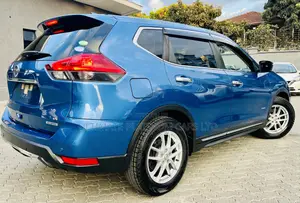 Nissan X-Trail 2.0 Petrol AWD 2017 Blue