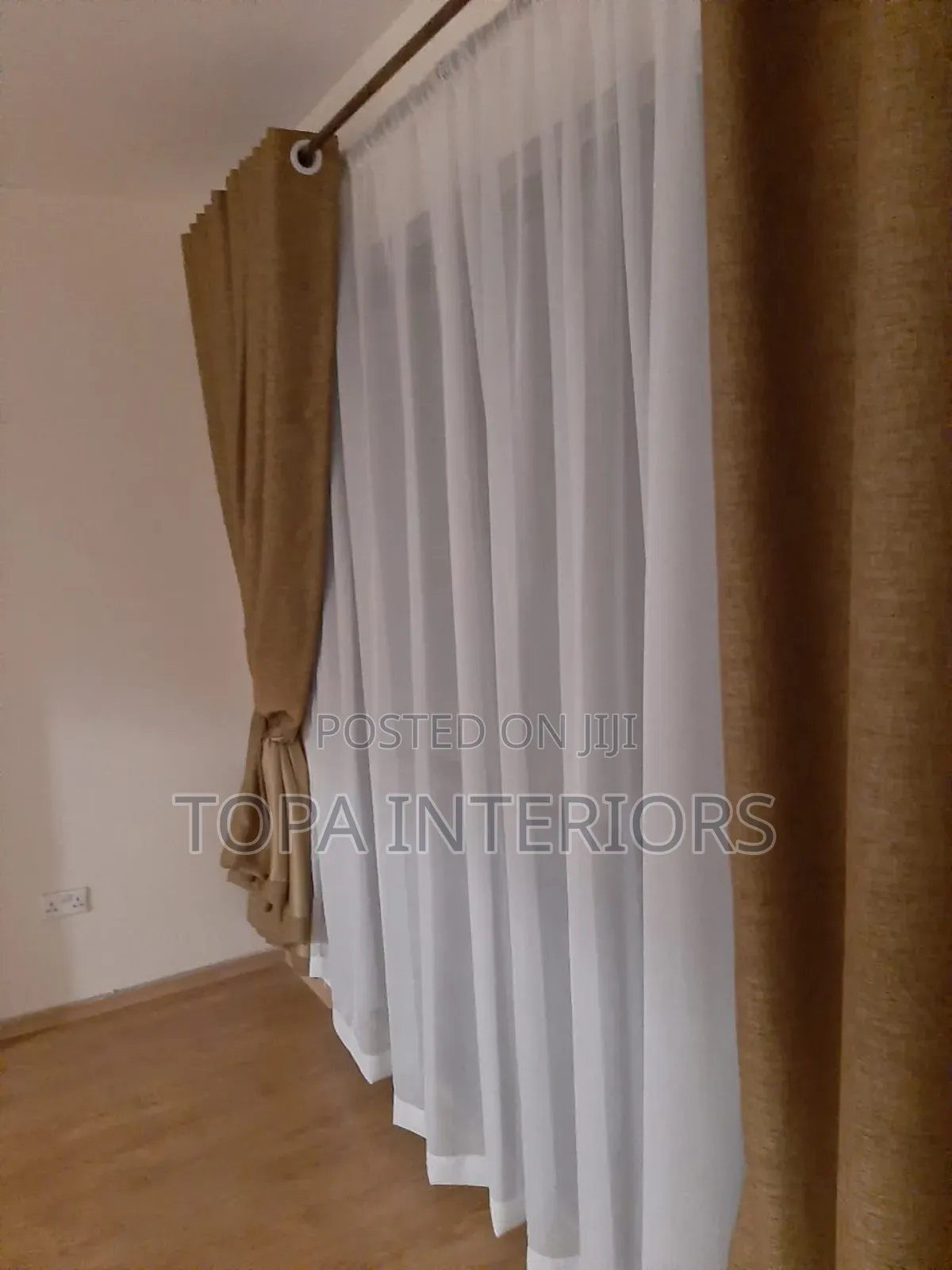 Brown Double Panel Curtains With Rings Gathered Curtains