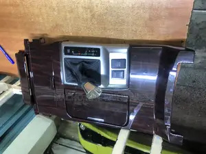 Toyota Mark X/Crown 2015 Gear Console