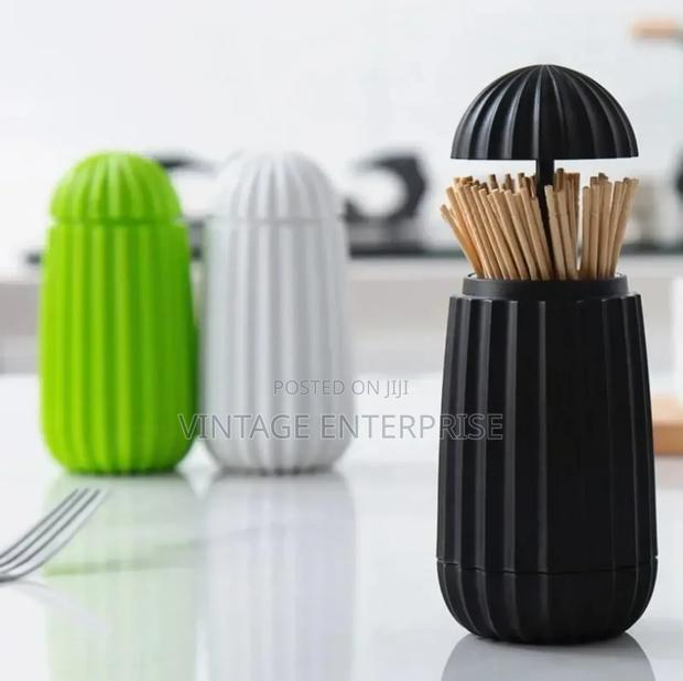 Retractable Toothpick Holder,