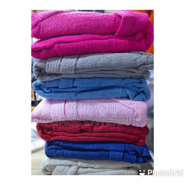 Hooded Cotton Bathrobes - thumbnail 2