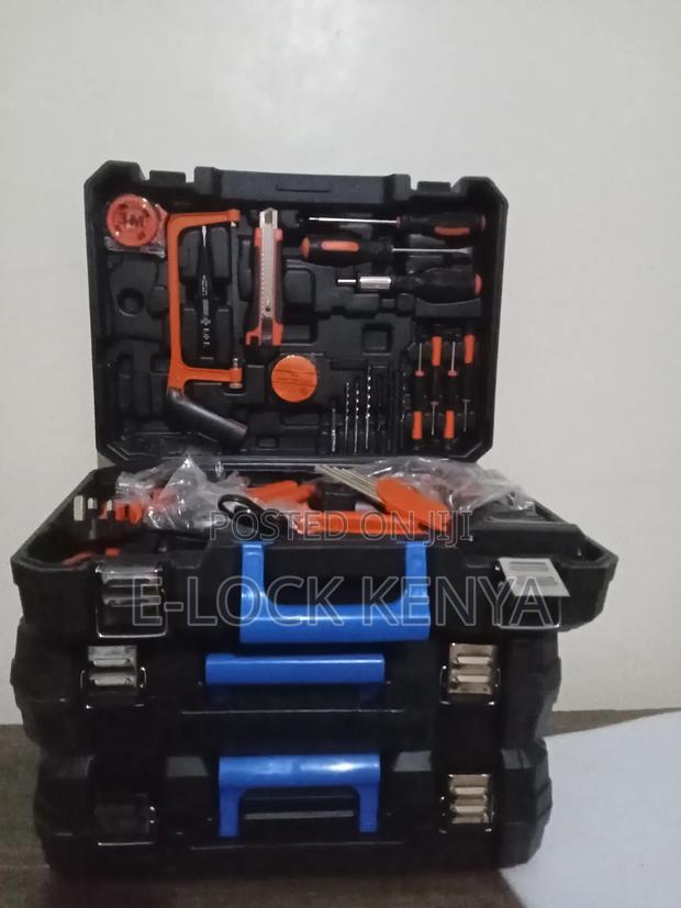 Tool Box Dewalt - main view