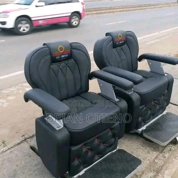 Flab Executive Barber Chairs - main view