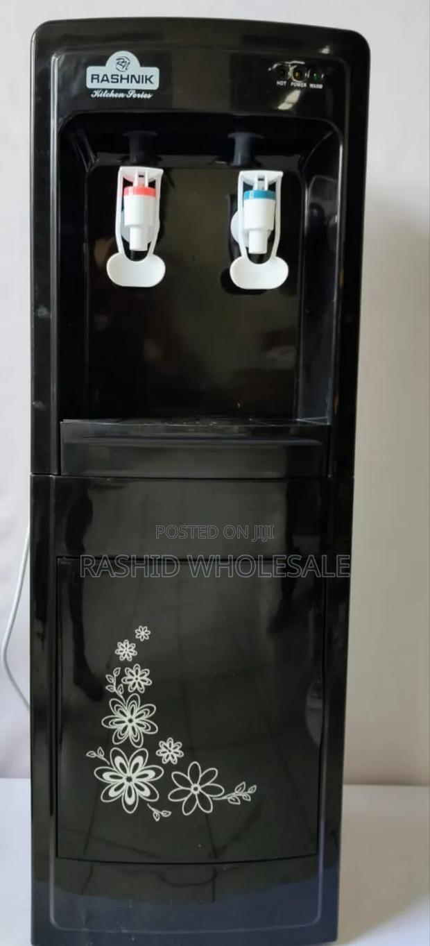 Rashnick Dispenser Black